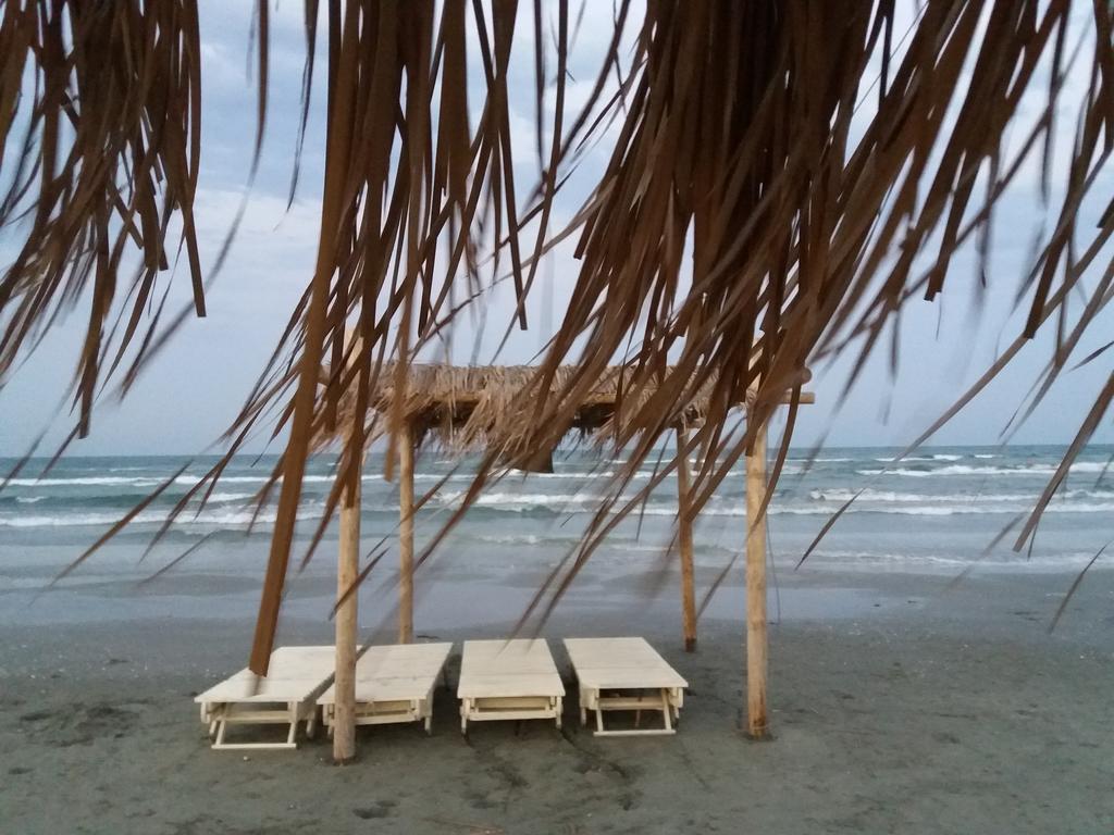 La Bella Vita Năvodari Exteriör bild